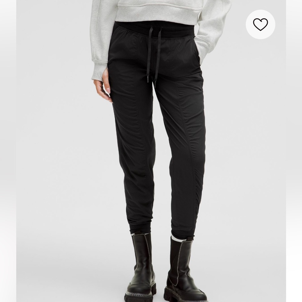 Lululemon Dance Studio Mid-Rise Jogger **full length —size 4